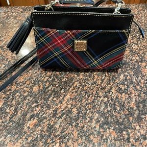 Authentic Dooney & Burke Tartan Crossbody no receipt. Brand new. Non smoking